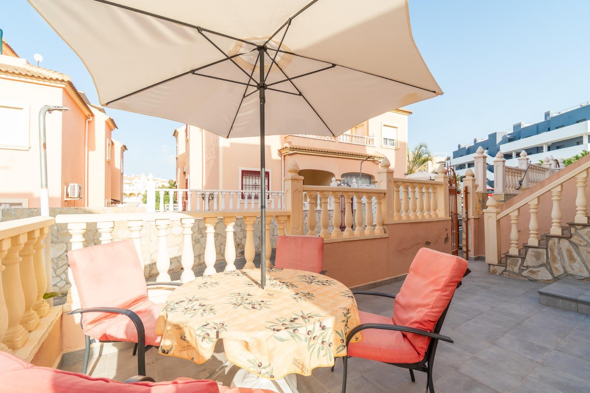 Reventa - Adosado -
Orihuela Costa - Playa Flamenca
