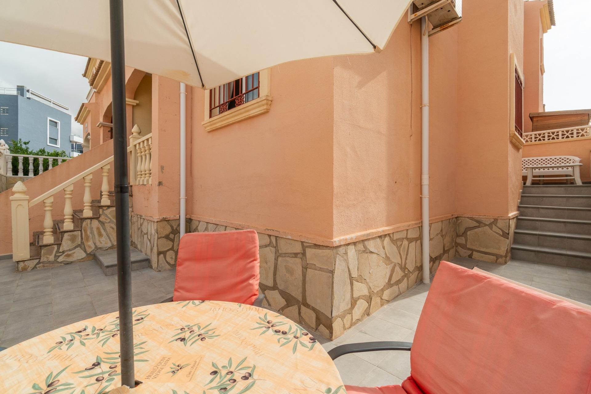 Reventa - Adosado -
Orihuela Costa - Playa Flamenca