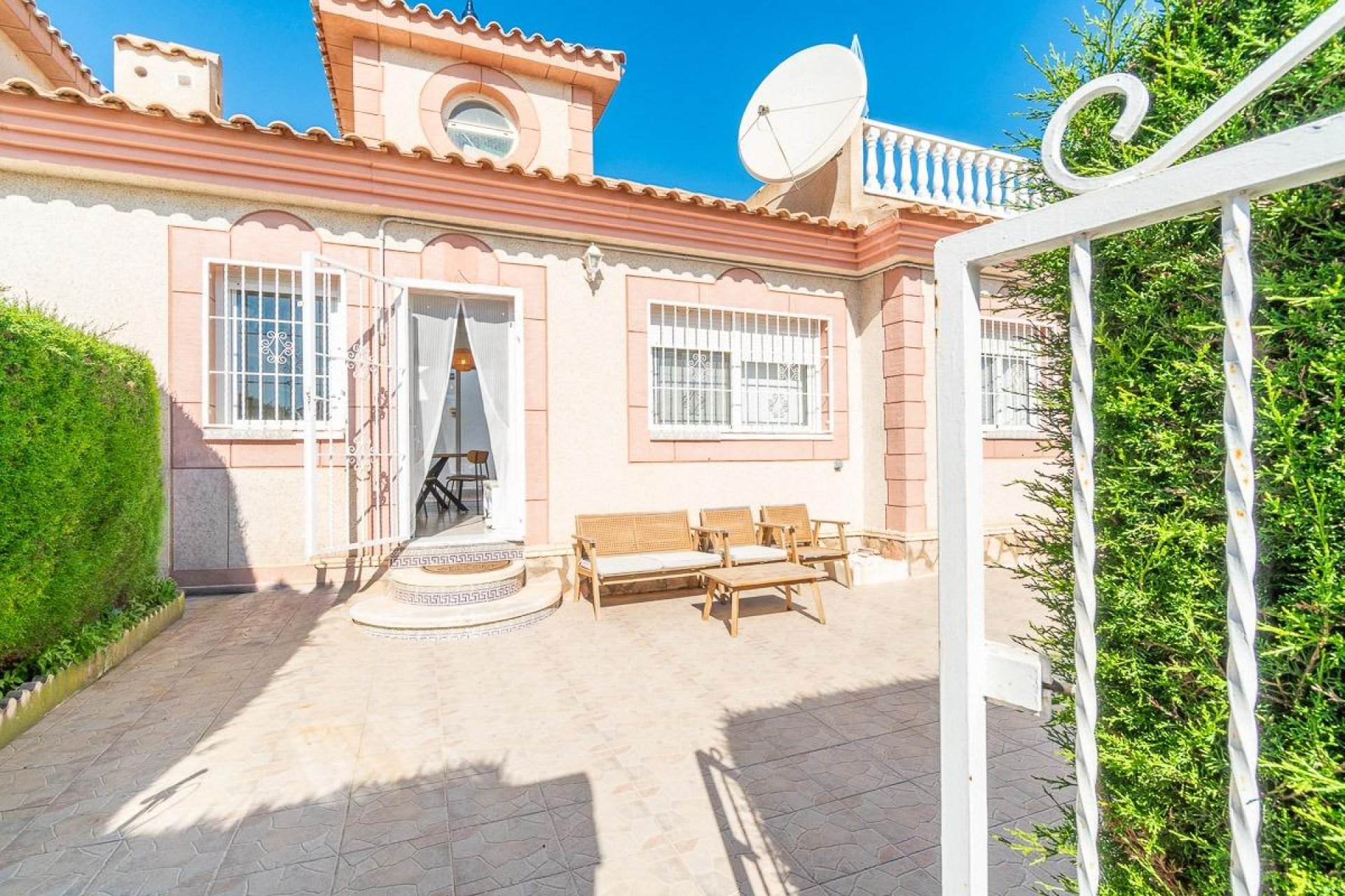 Reventa - Adosado -
Orihuela Costa - Punta Prima