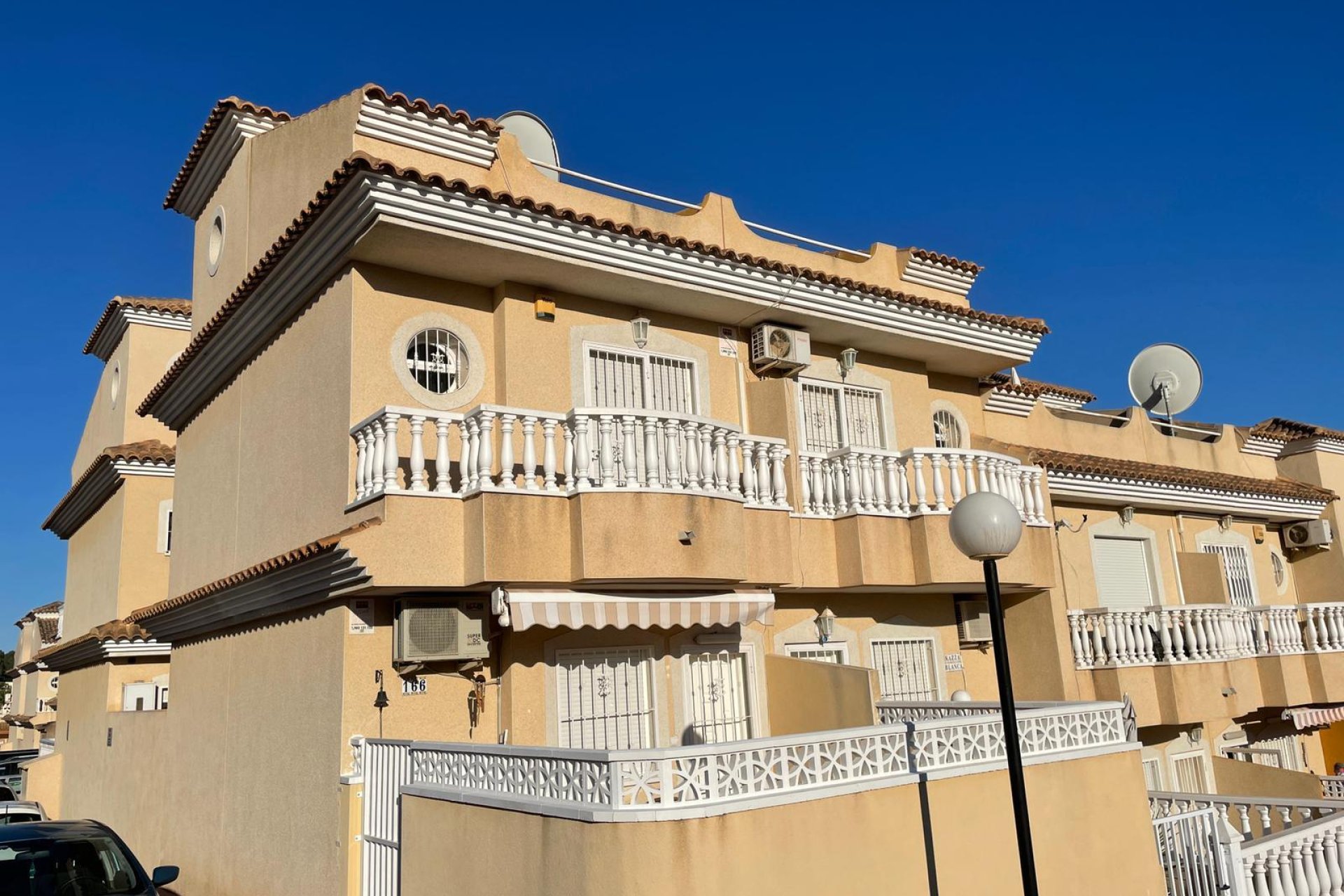 Reventa - Adosado -
Orihuela Costa - Villamartin