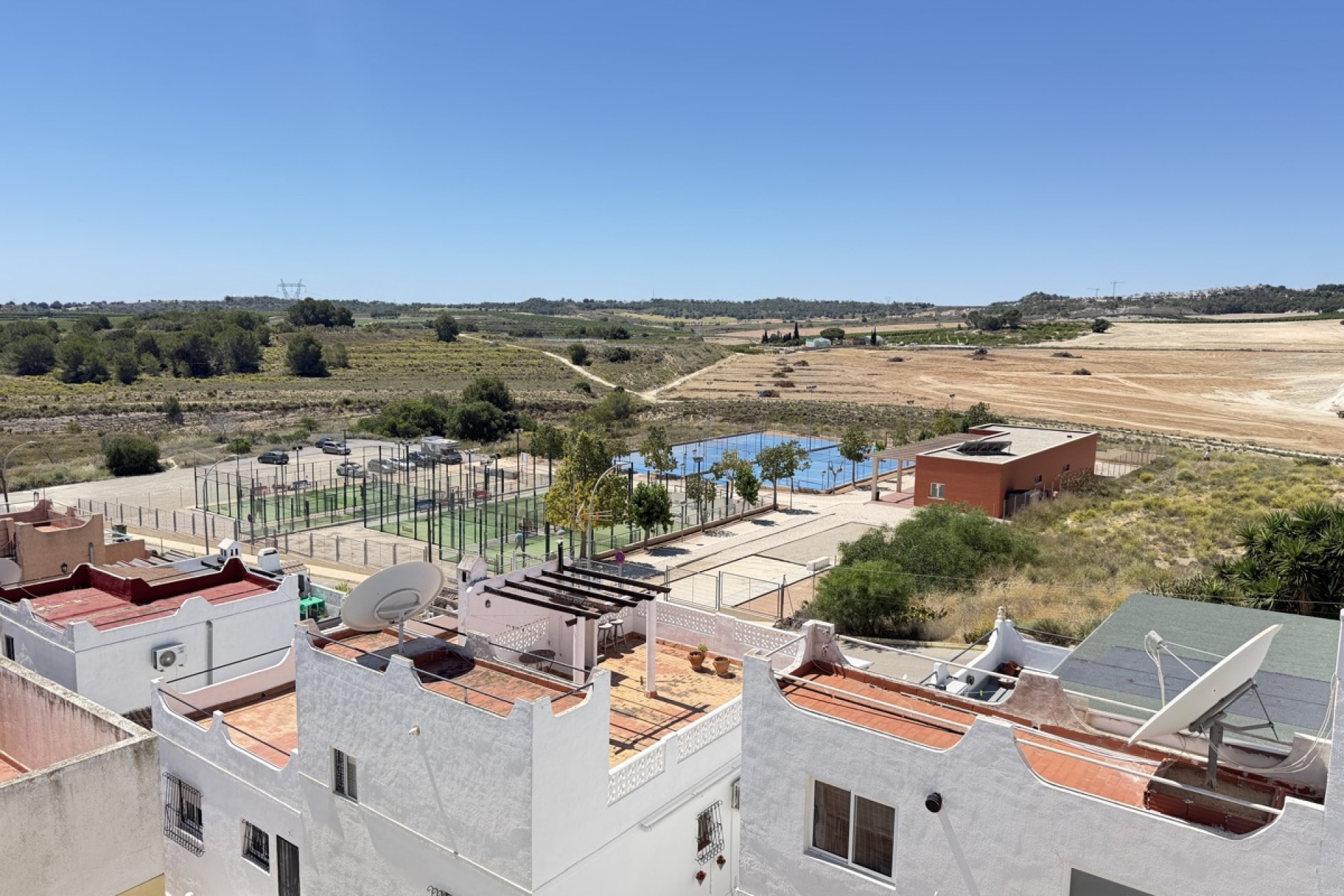 Reventa - Adosado -
San Miguel de Salinas - San Miguel - Town