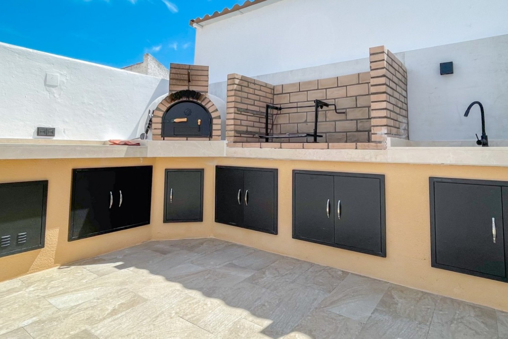 Reventa - Adosado -
Torrevieja - Aguas Nuevas
