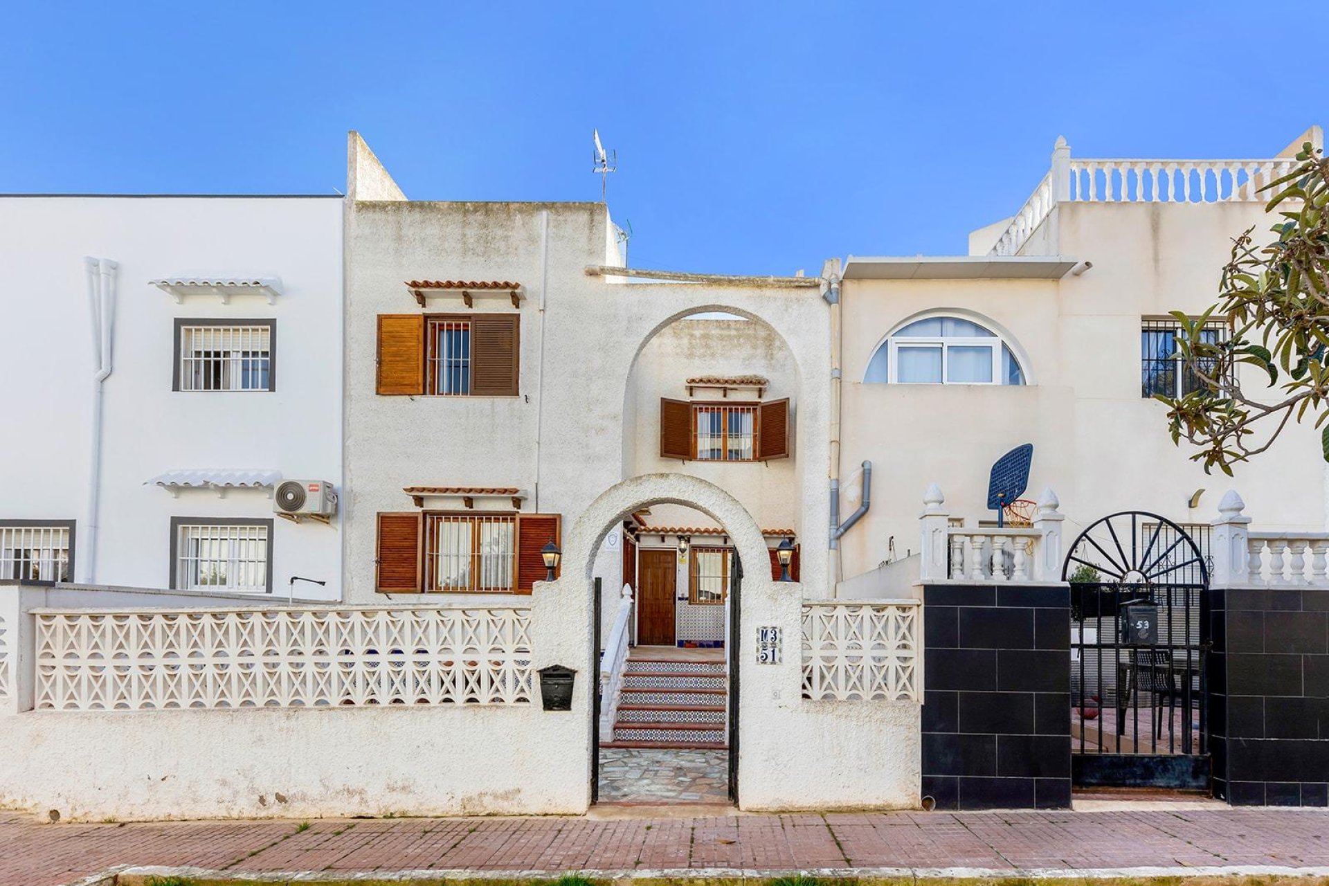 Reventa - Adosado -
Torrevieja - Calas Blancas