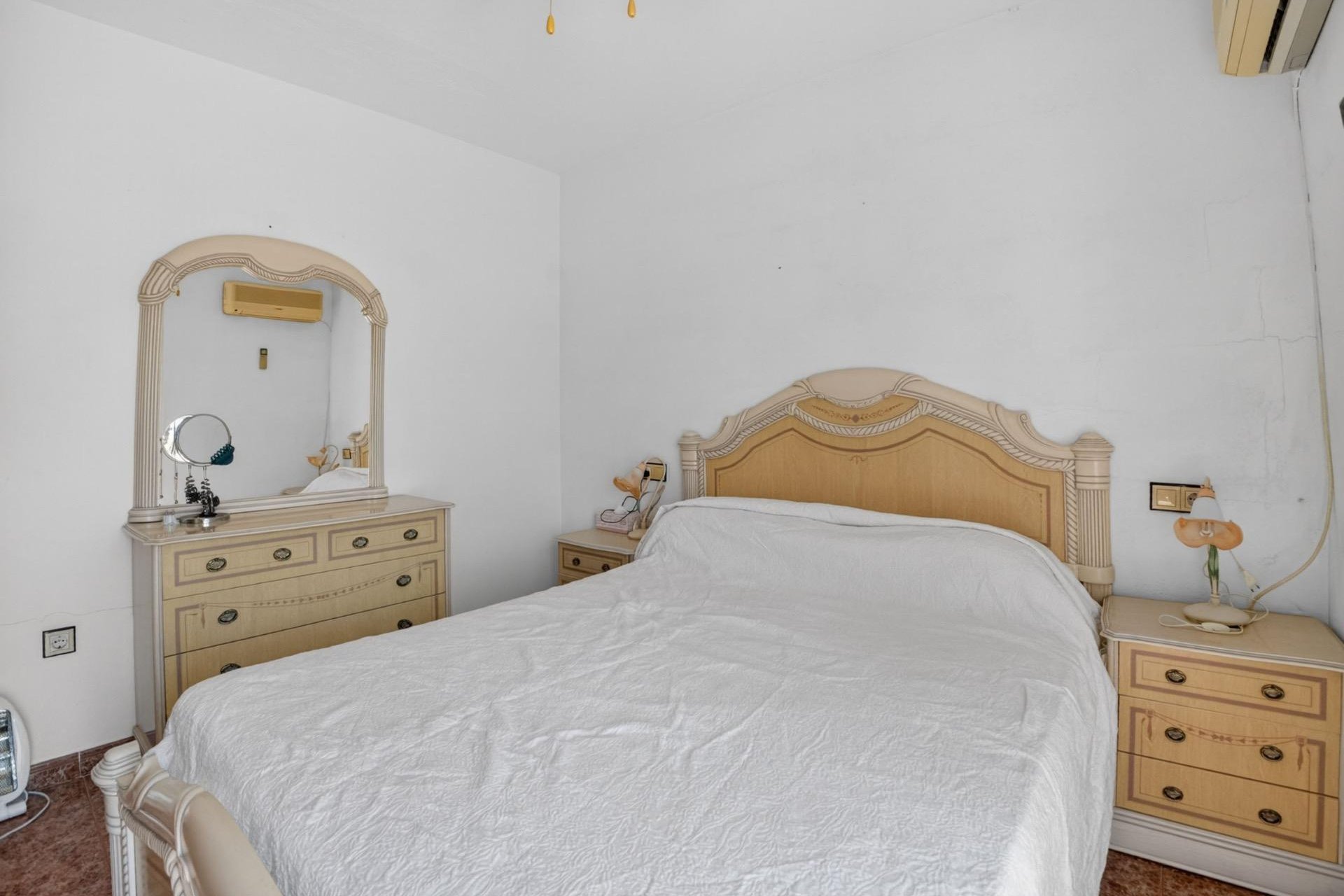 Reventa - Adosado -
Torrevieja - Jardin Del Mar