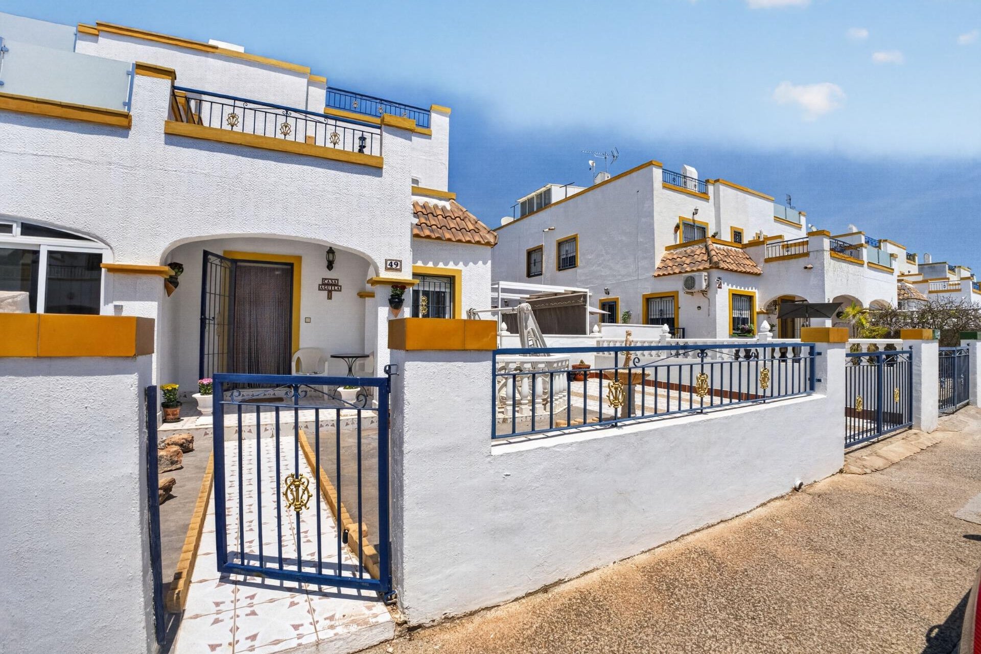 Reventa - Adosado -
Torrevieja - Jardin Del Mar