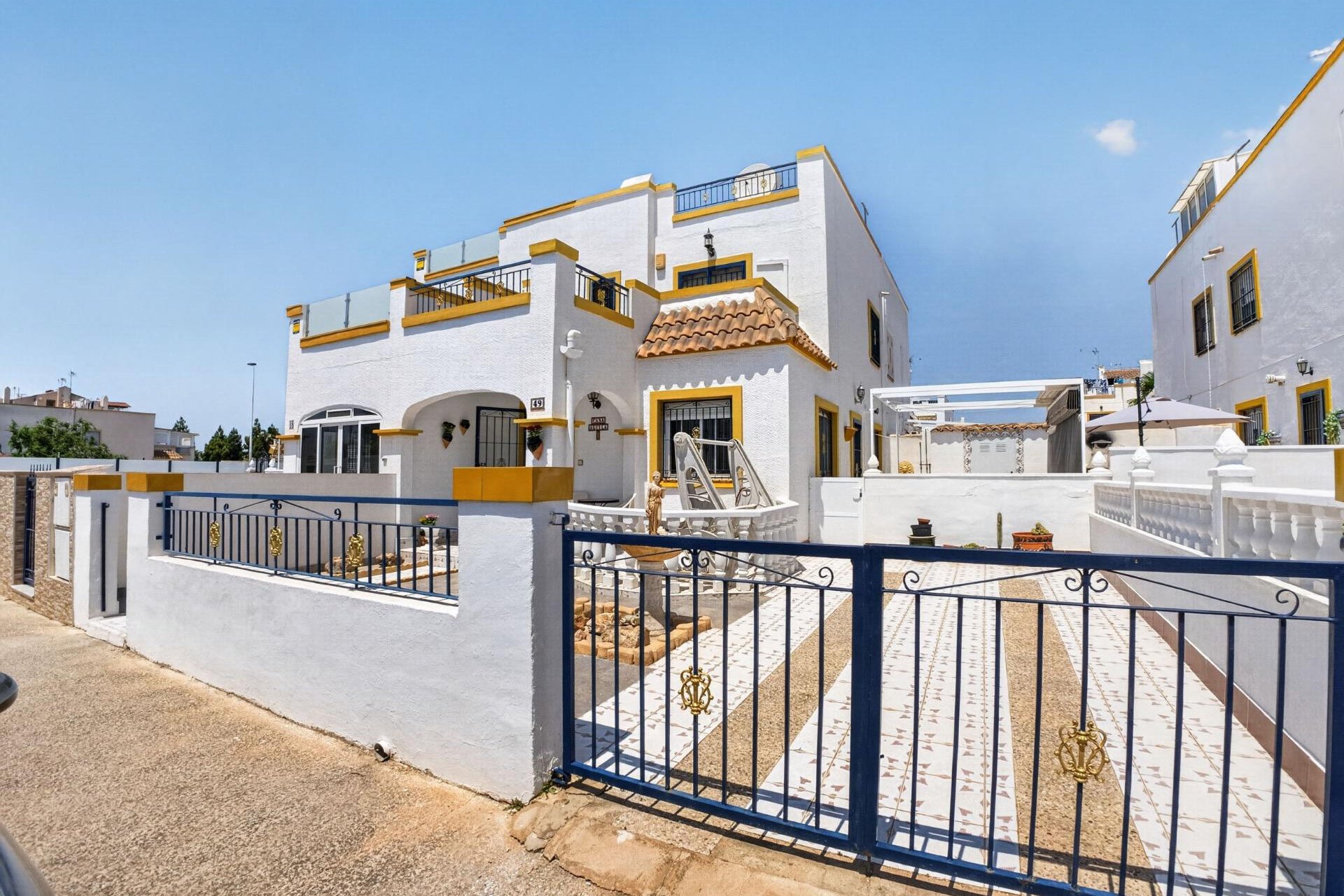 Reventa - Adosado -
Torrevieja - Jardin Del Mar