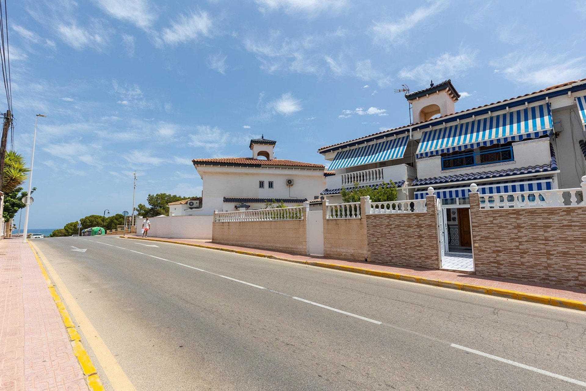 Reventa - Adosado -
Torrevieja - La Mata