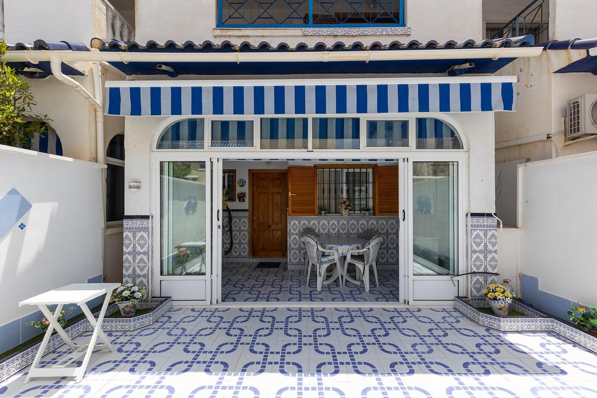 Reventa - Adosado -
Torrevieja - La Mata