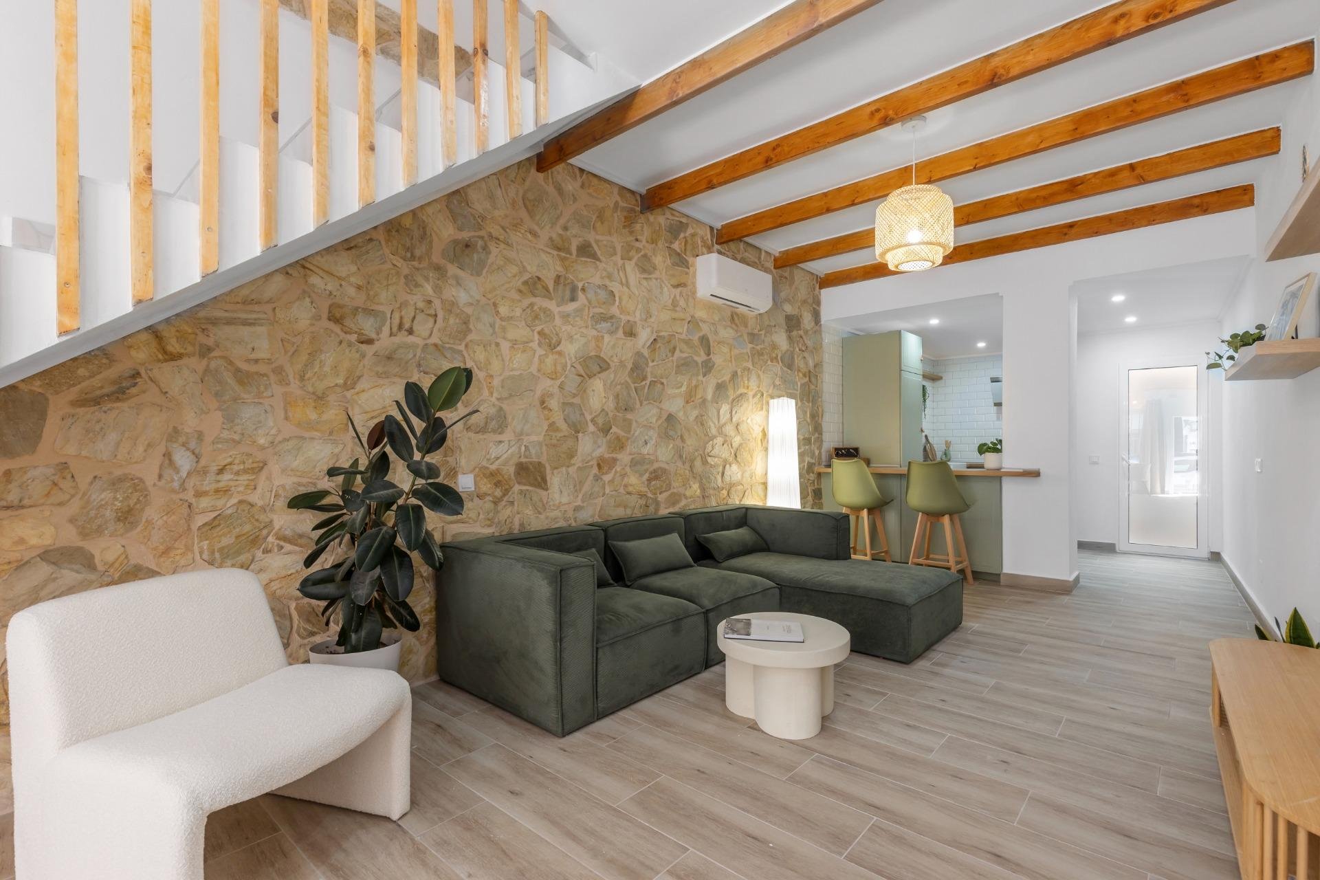 Reventa - Adosado -
Torrevieja - Paseo maritimo