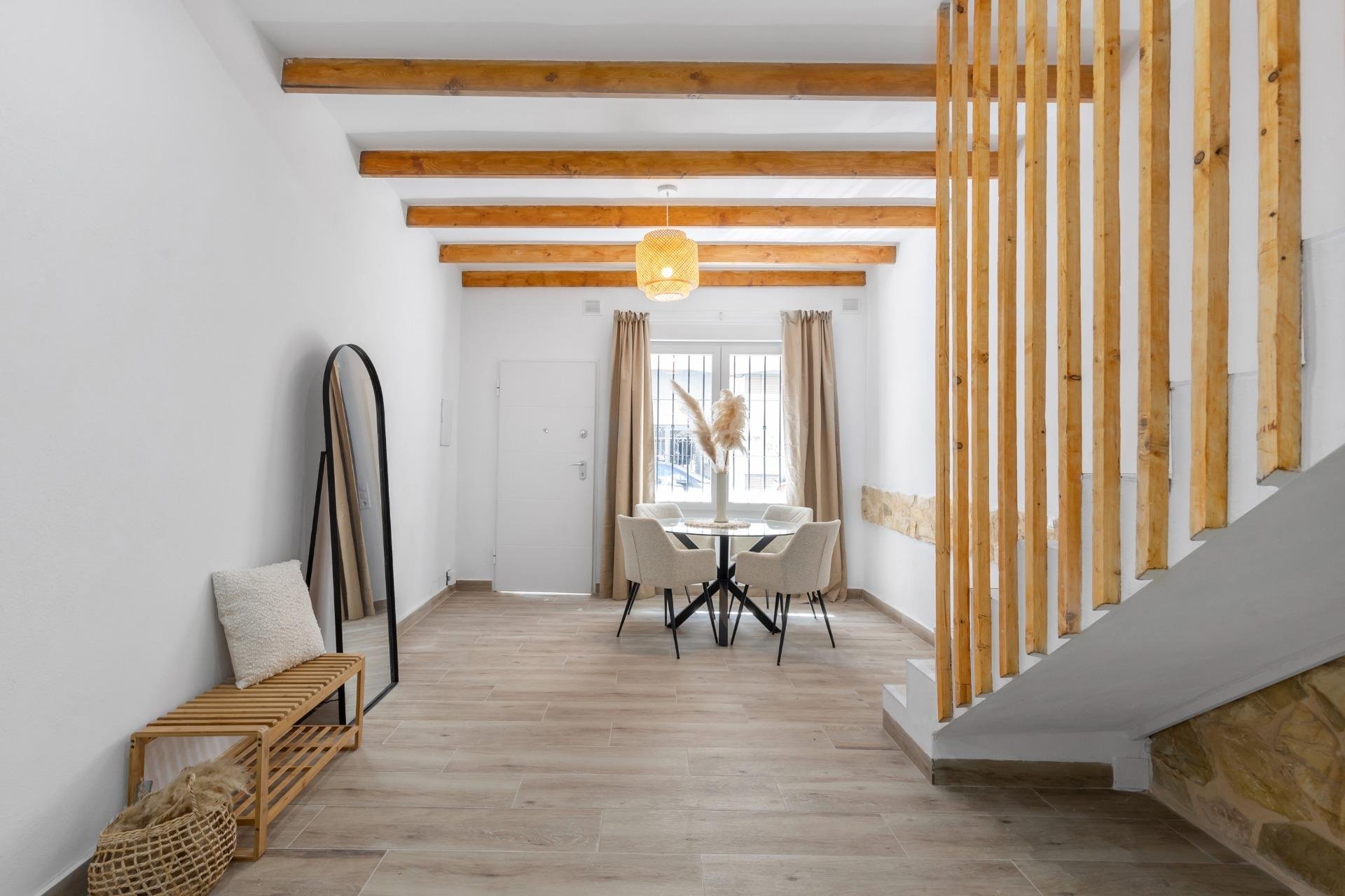 Reventa - Adosado -
Torrevieja - Paseo maritimo