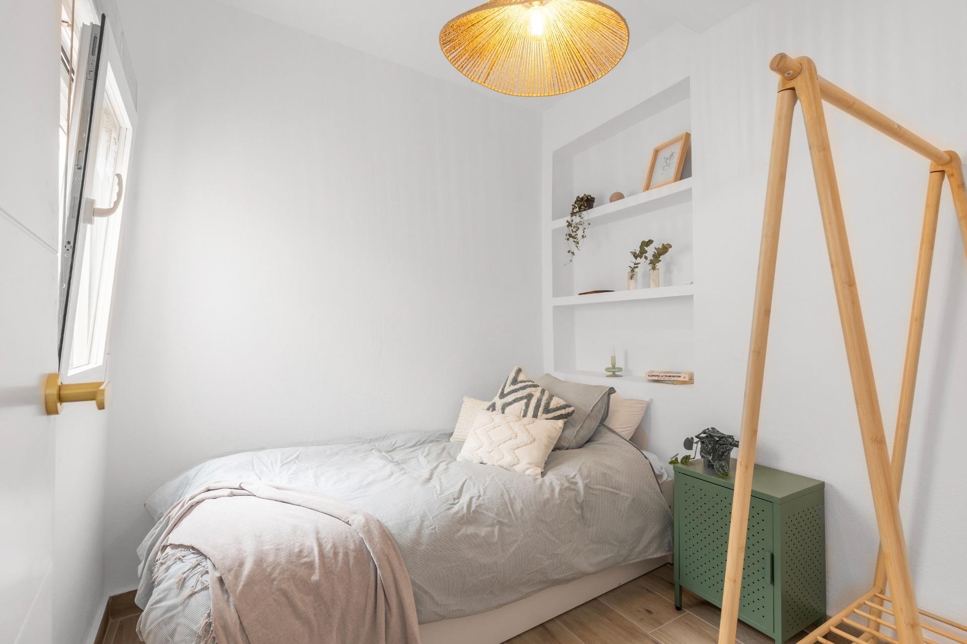 Reventa - Adosado -
Torrevieja - Paseo maritimo