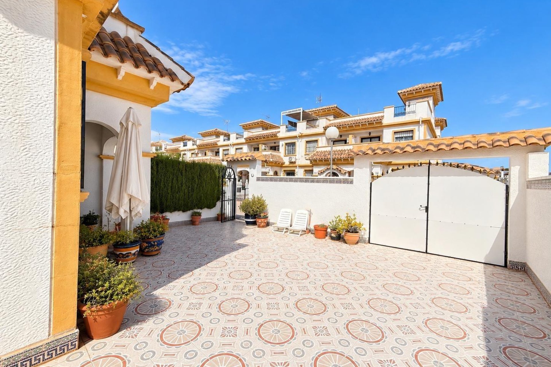 Reventa - Adosado -
Torrevieja - Torretas -La Siesta - El Limonar