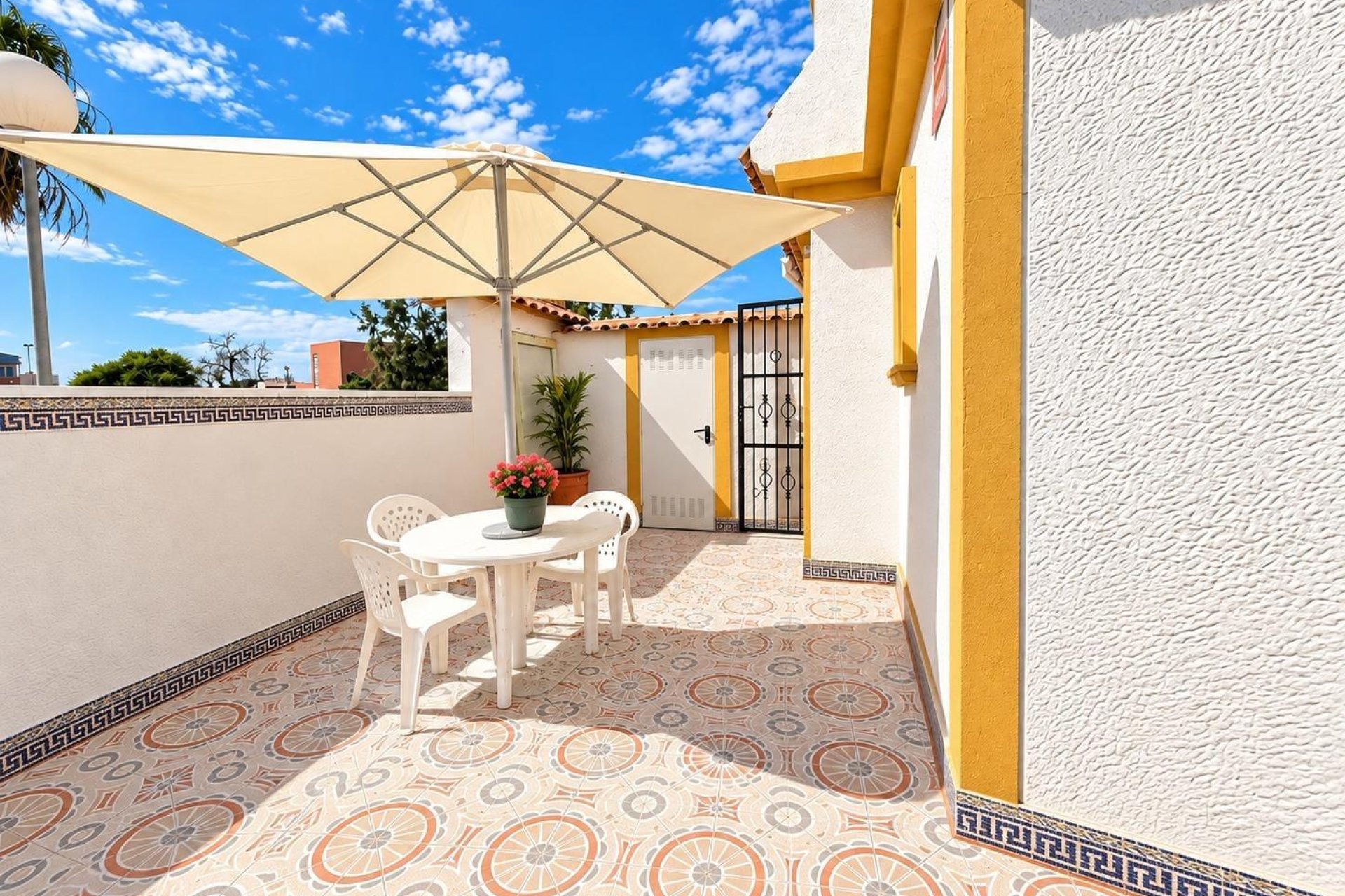 Reventa - Adosado -
Torrevieja - Torretas -La Siesta - El Limonar