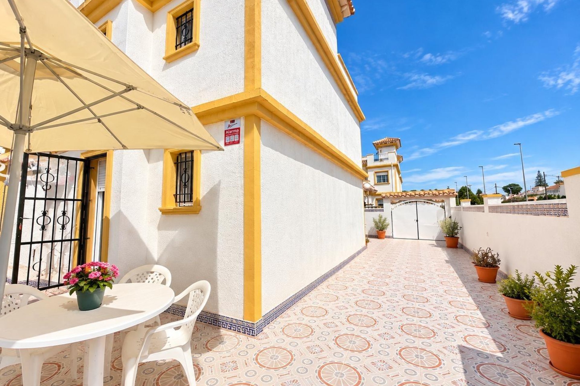 Reventa - Adosado -
Torrevieja - Torretas -La Siesta - El Limonar