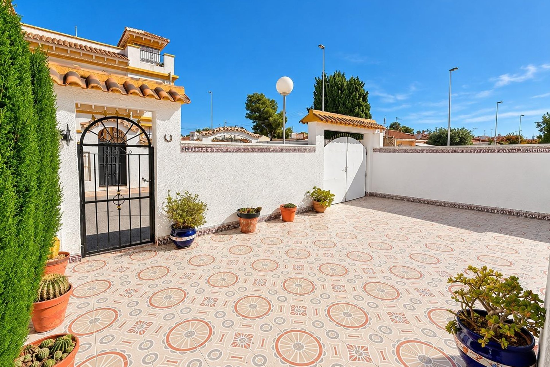 Reventa - Adosado -
Torrevieja - Torretas -La Siesta - El Limonar