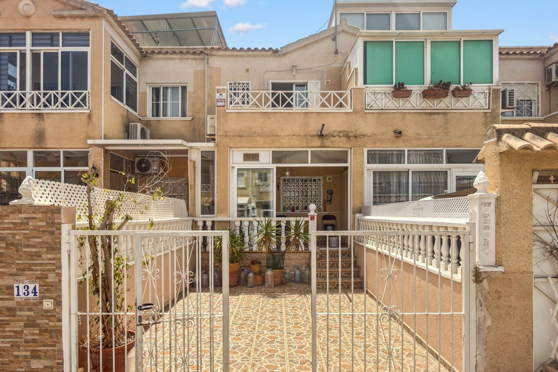 Reventa - Adosado -
Torrevieja - Torrevieja - Centre