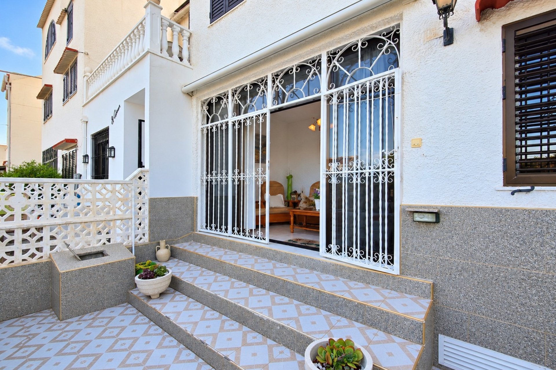 Reventa - Adosado -
Torrevieja - Torrevieja - Centre
