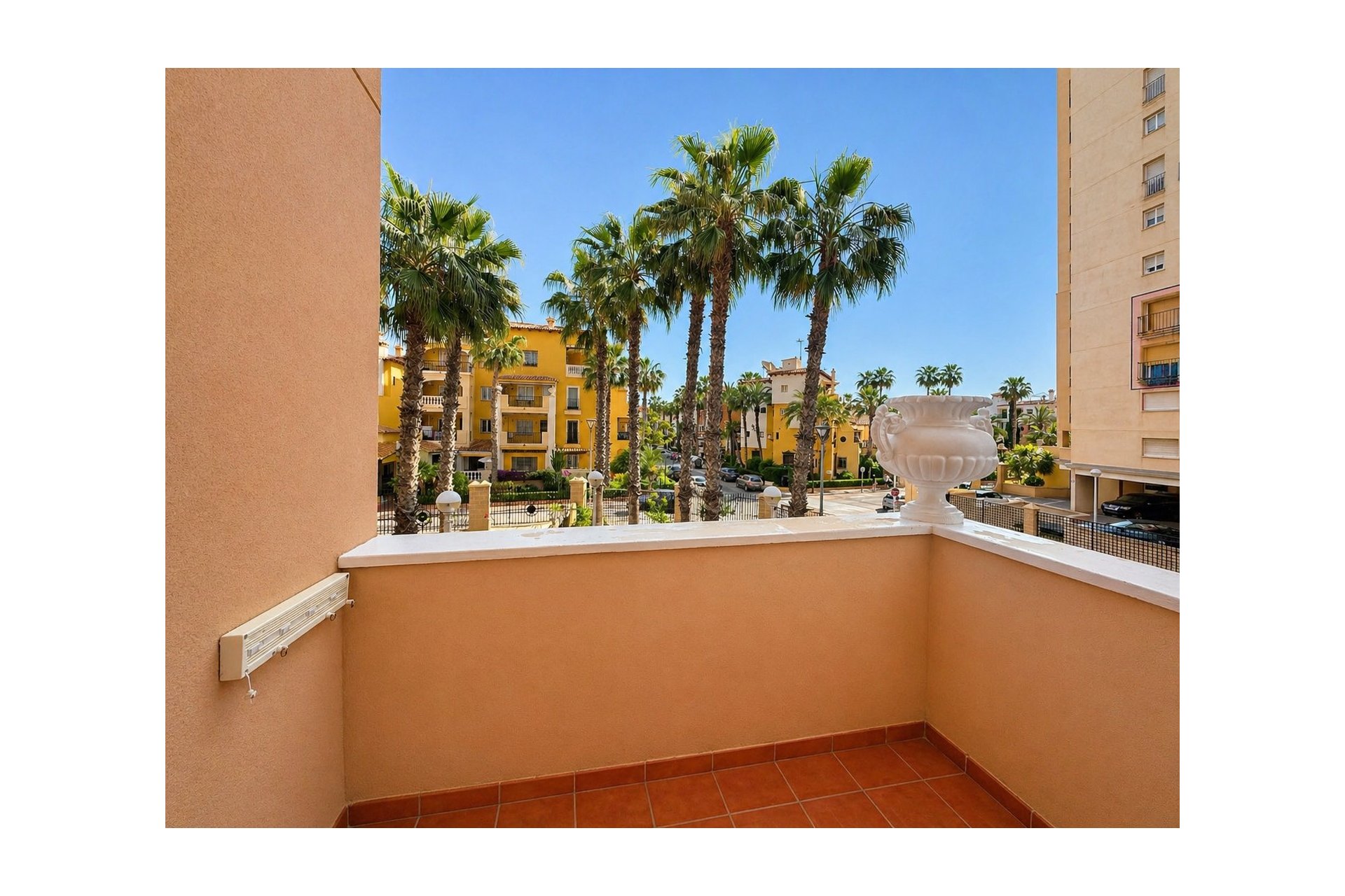 Reventa - Apartament / Duplex -
Torrevieja - Playa de los Locos