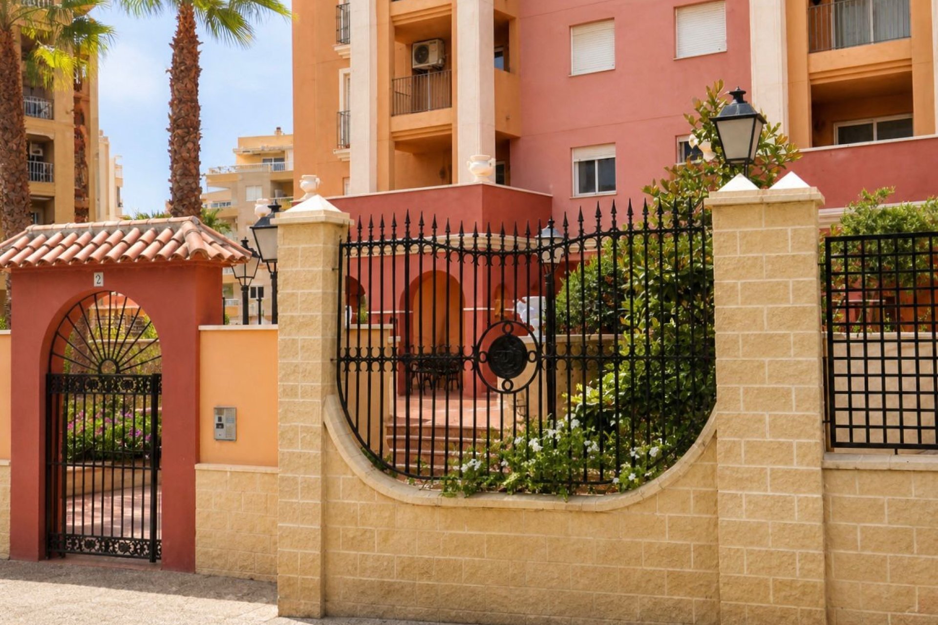 Reventa - Apartament / Duplex -
Torrevieja - Playa de los Locos