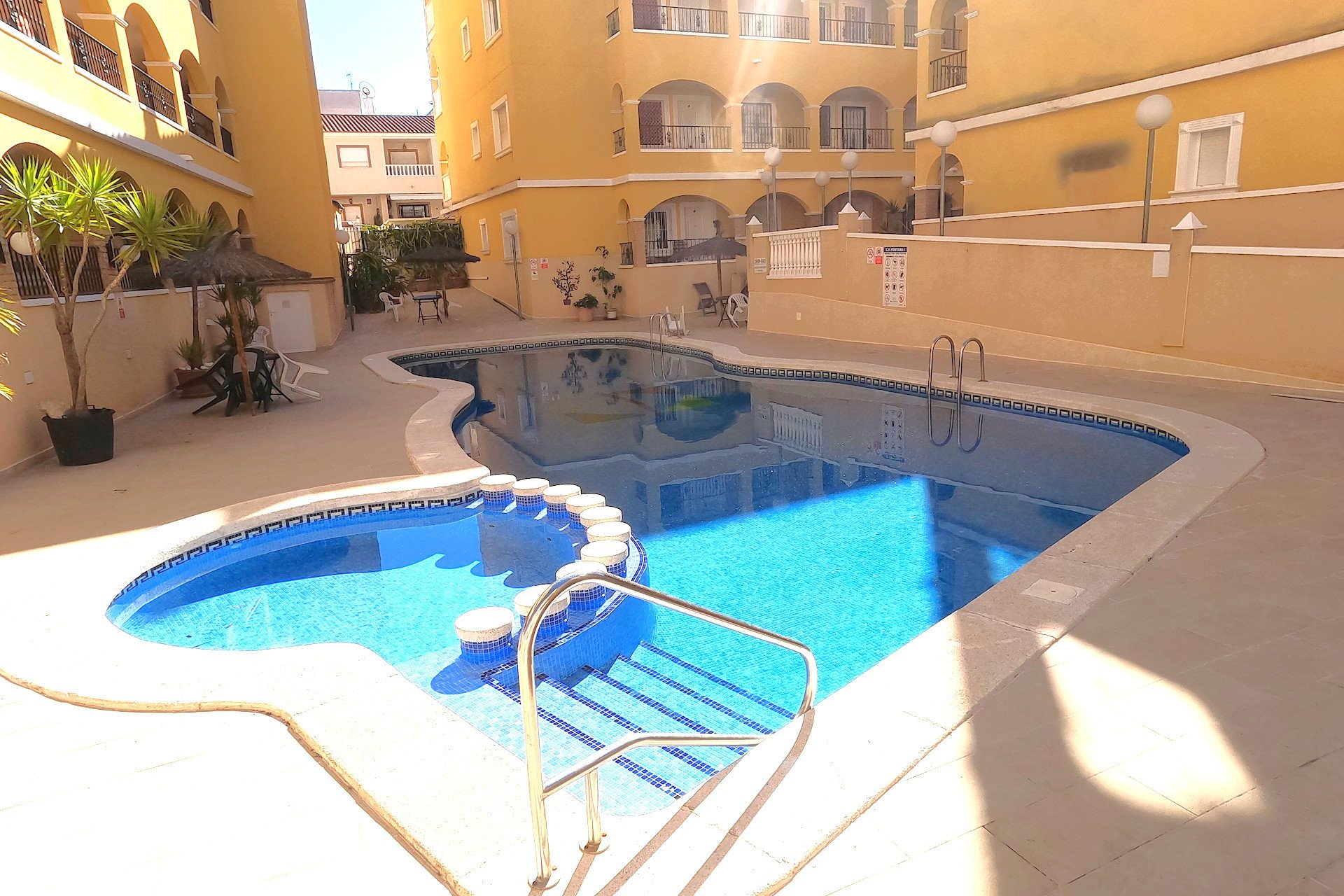 Reventa - Apartamento / piso -
Algorfa - Algorfa - Village
