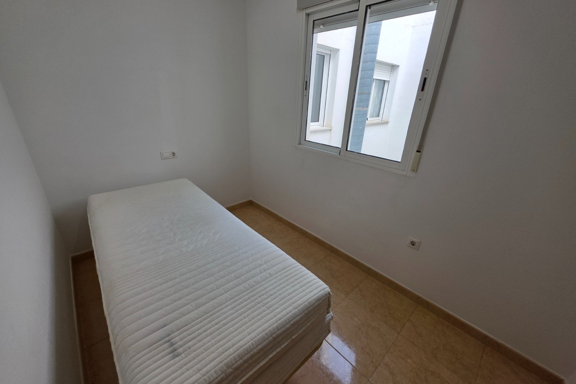 Reventa - Apartamento / piso -
Almoradi - Almoradi - Town