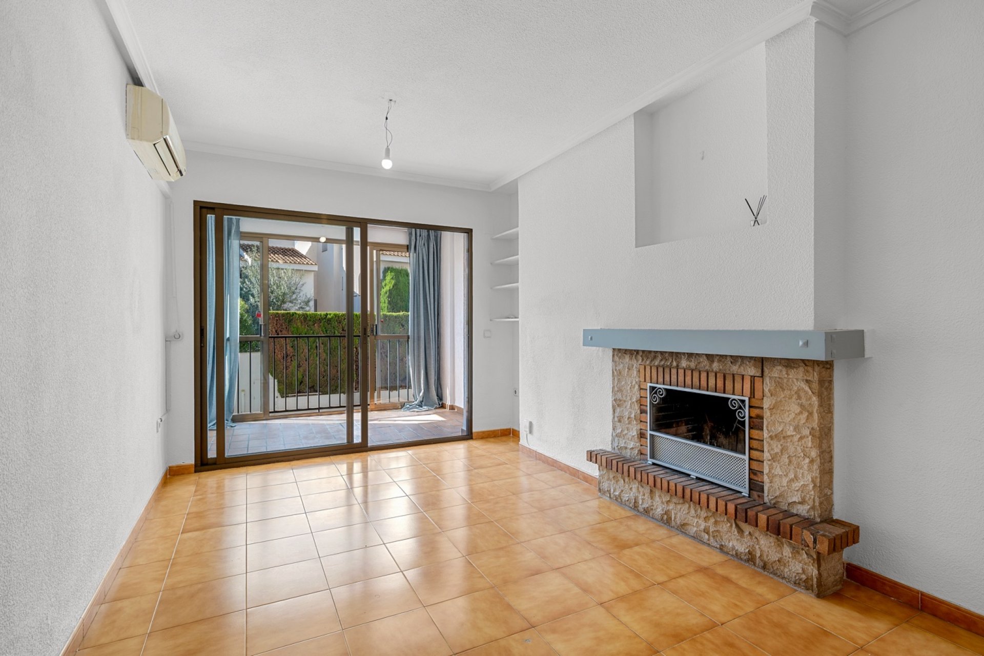 Reventa - Apartamento / piso -
Altea - Altea - Town