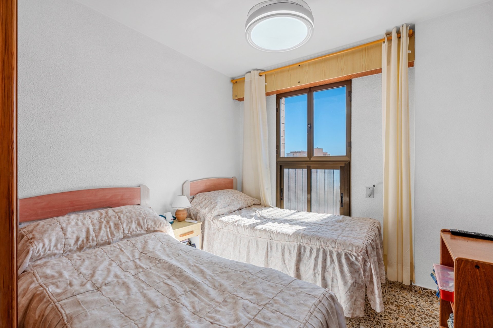 Reventa - Apartamento / piso -
Arenales del Sol - Arenales del Sol - Town