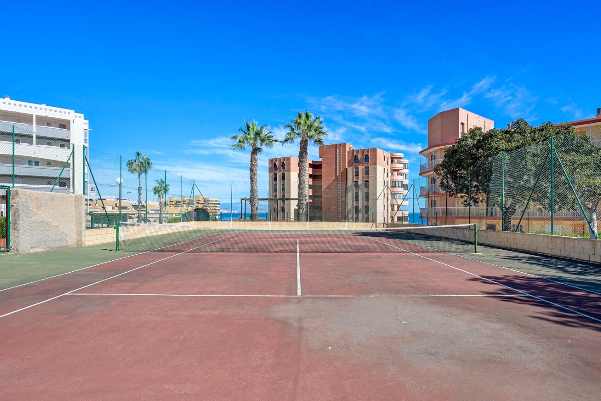 Reventa - Apartamento / piso -
Arenales del Sol - Arenales del Sol - Town