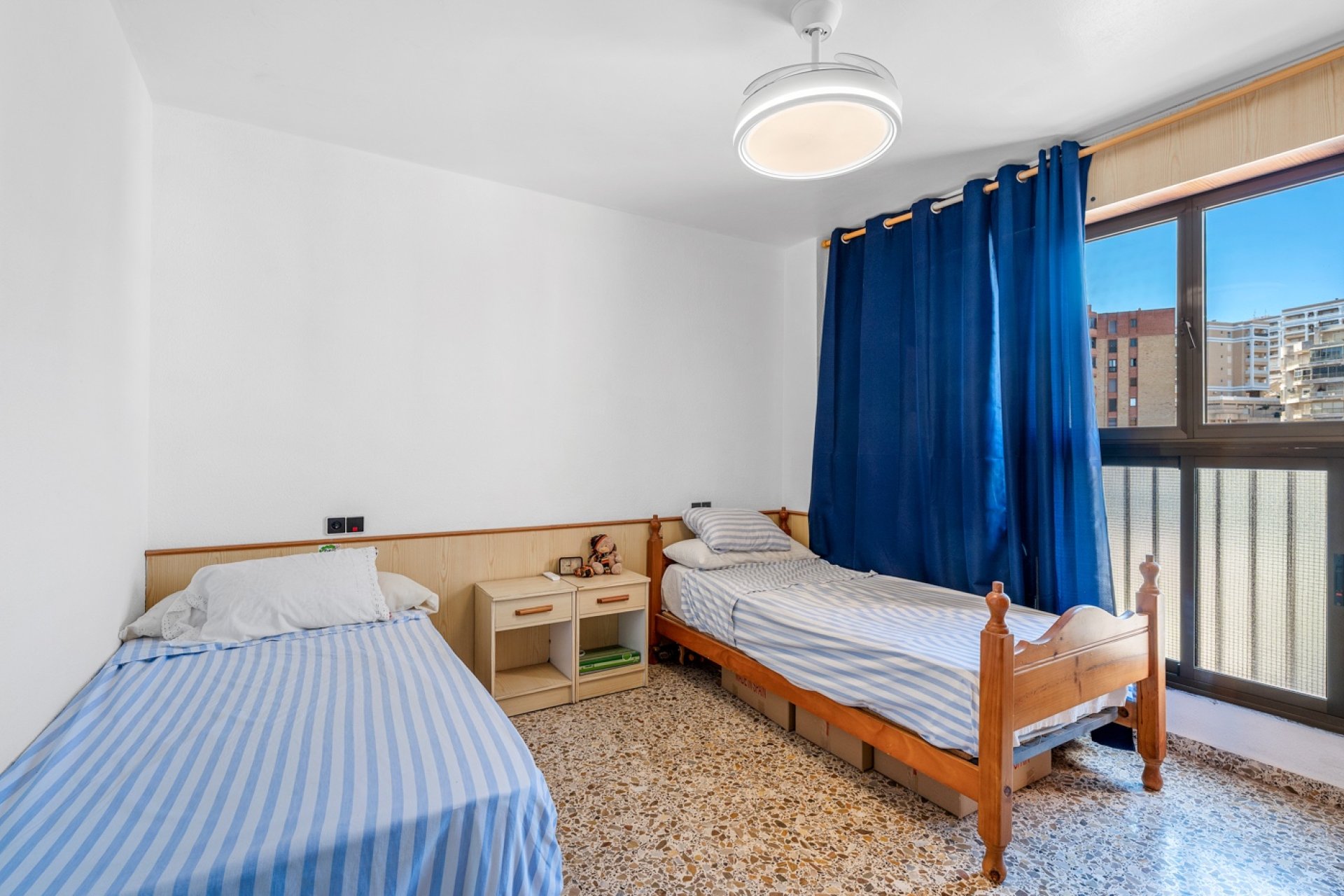 Reventa - Apartamento / piso -
Arenales del Sol - Arenales del Sol - Town