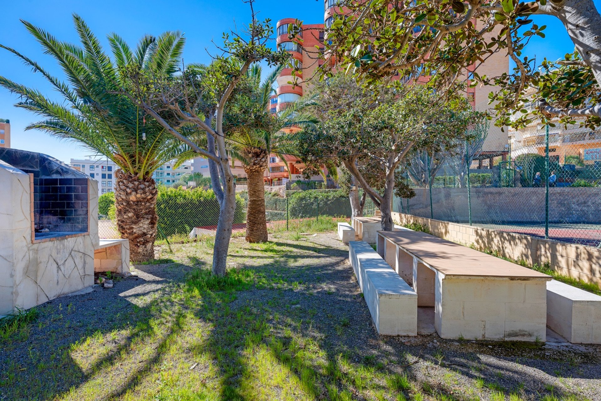 Reventa - Apartamento / piso -
Arenales del Sol - Arenales del Sol - Town