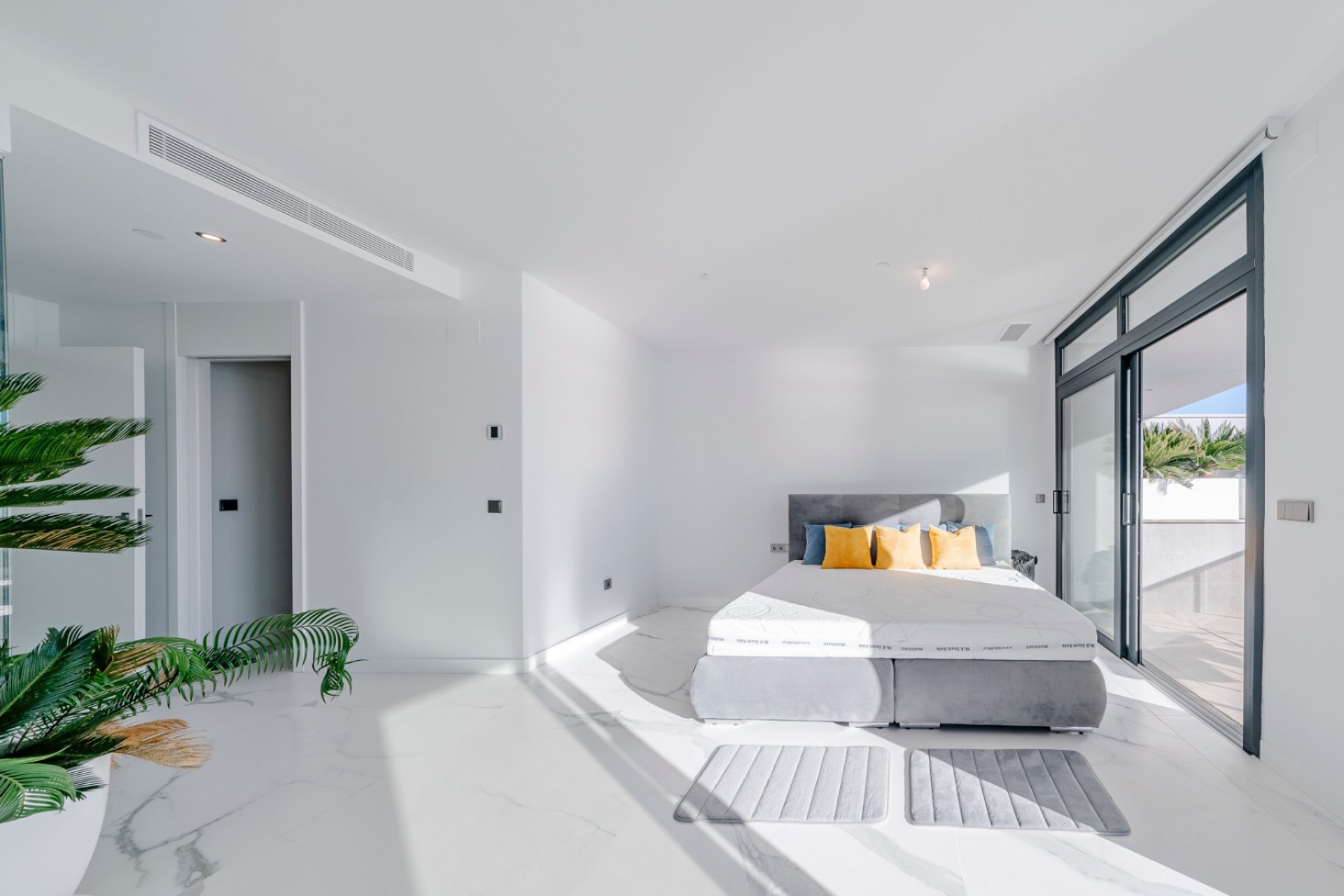 Reventa - Apartamento / piso -
Benidorm - Playa de Poniente