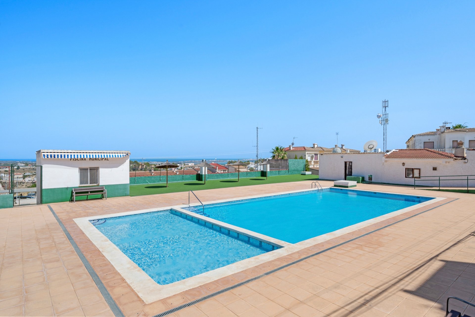 Reventa - Apartamento / piso -
Ciudad Quesada - Altos de Quesada
