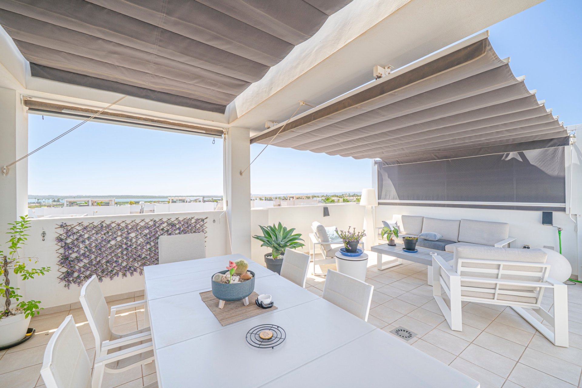 Reventa - Apartamento / piso -
Ciudad Quesada - La Laguna