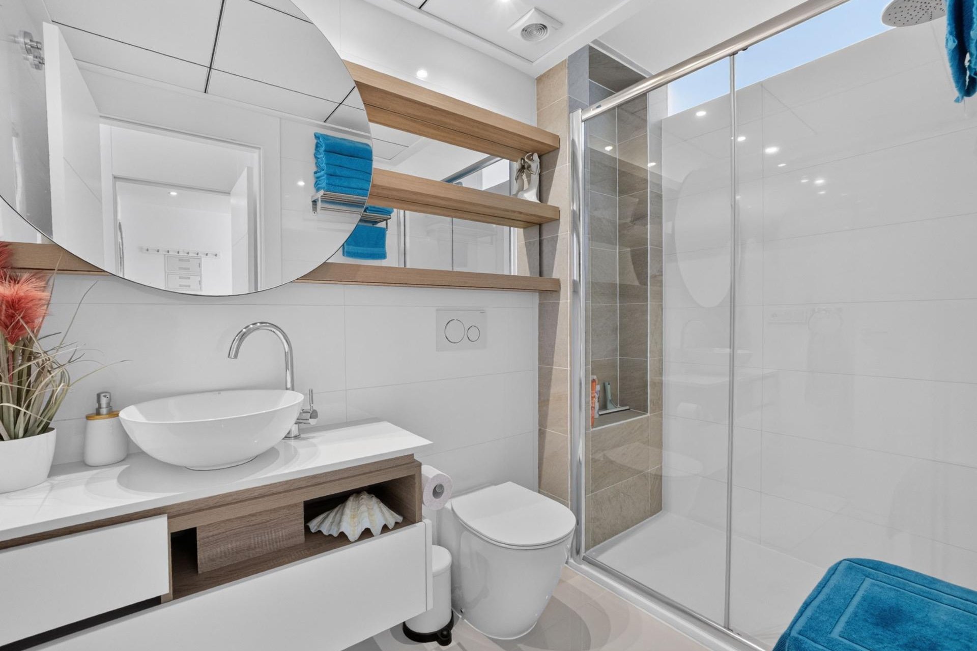 Reventa - Apartamento / piso -
Ciudad Quesada - La Laguna