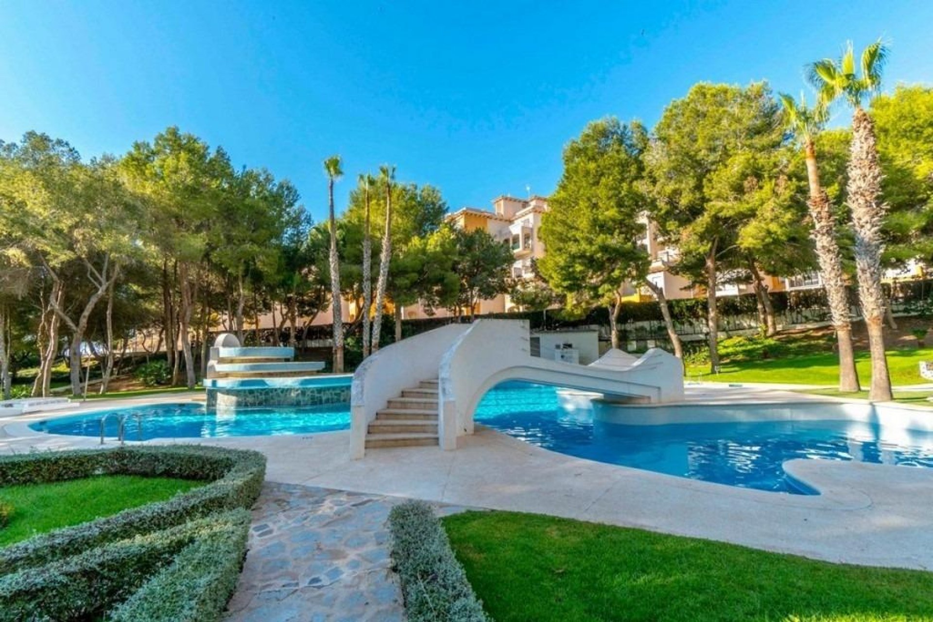 Reventa - Apartamento / piso -
Dehesa de campoamor - Altos de campoamor