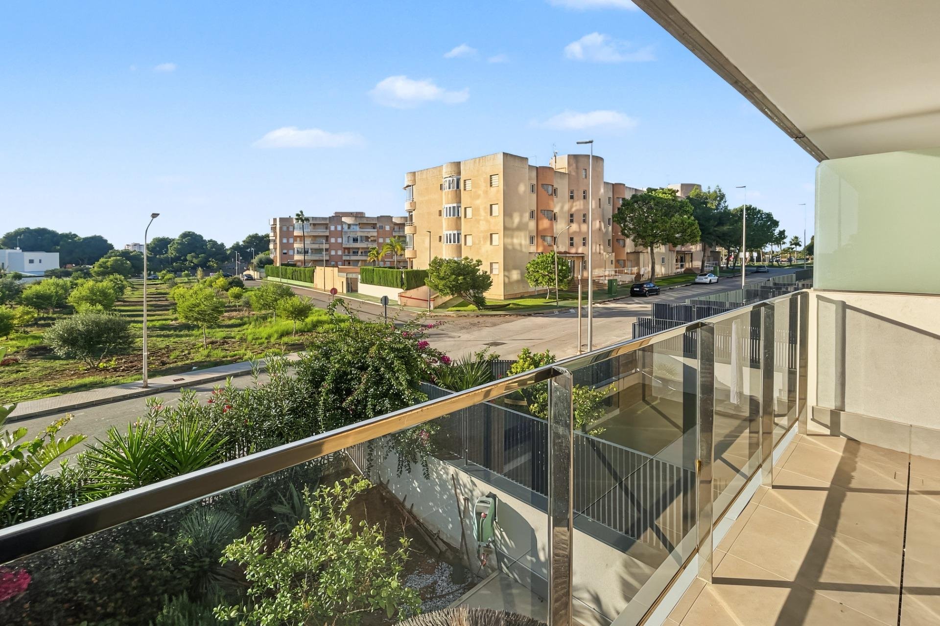 Reventa - Apartamento / piso -
Dehesa de campoamor - Campoamor