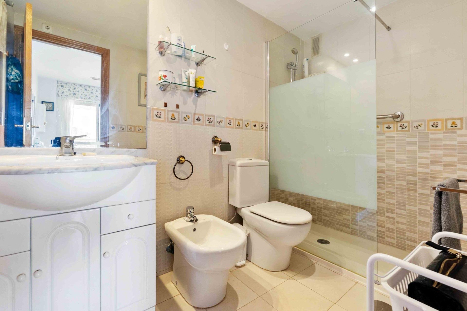 Reventa - Apartamento / piso -
Dehesa de campoamor - Campoamor