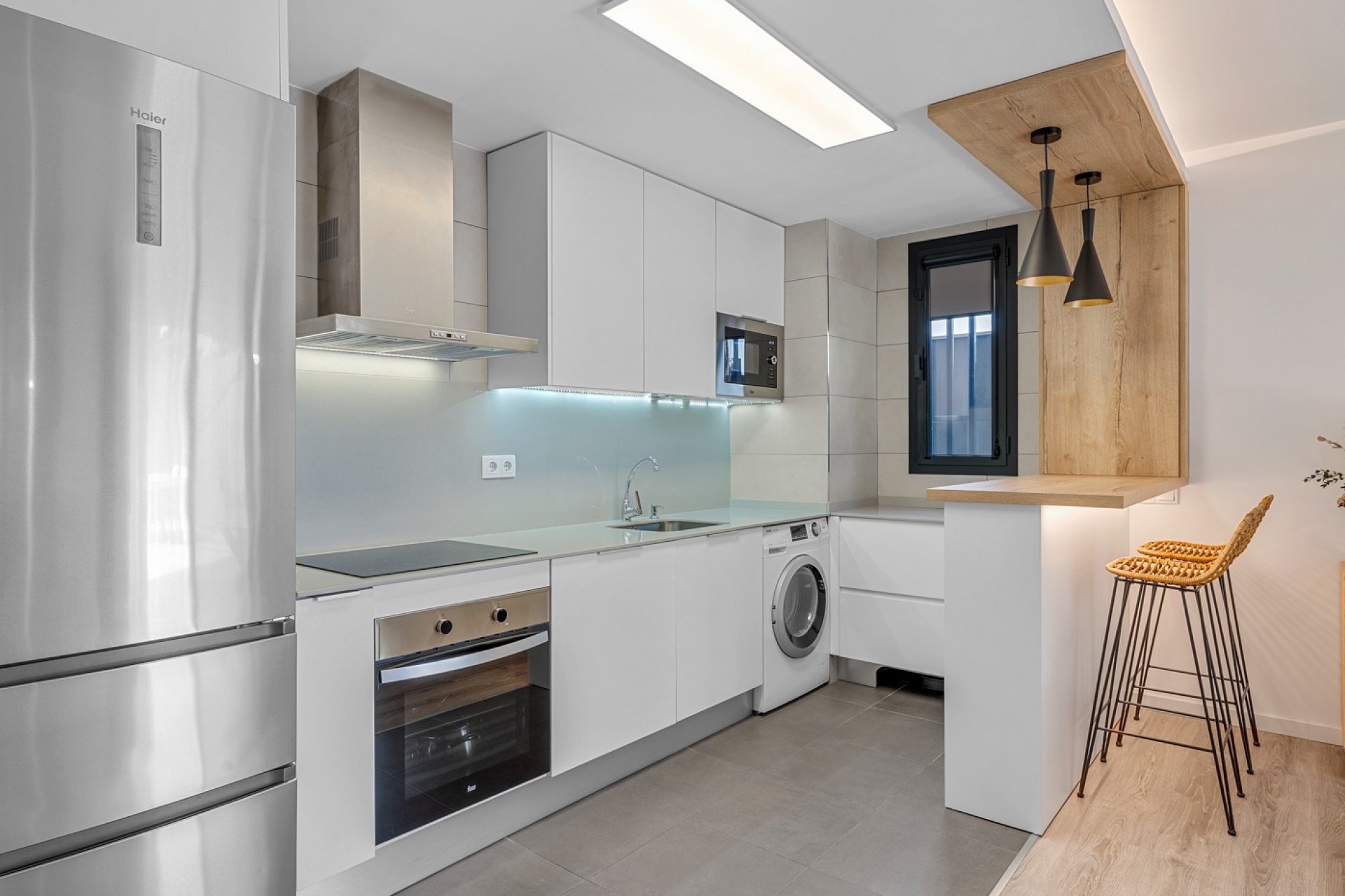 Reventa - Apartamento / piso -
El Campello - Playa Muchavista