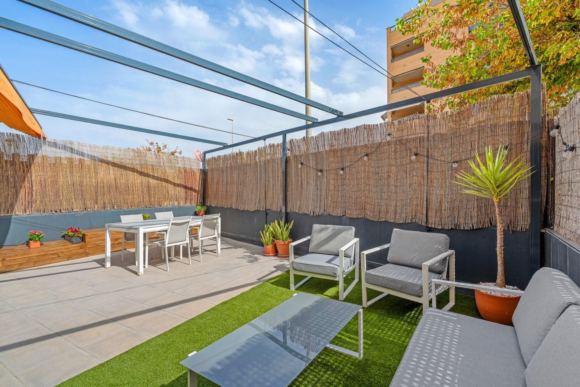 Reventa - Apartamento / piso -
El Campello - Playa Muchavista
