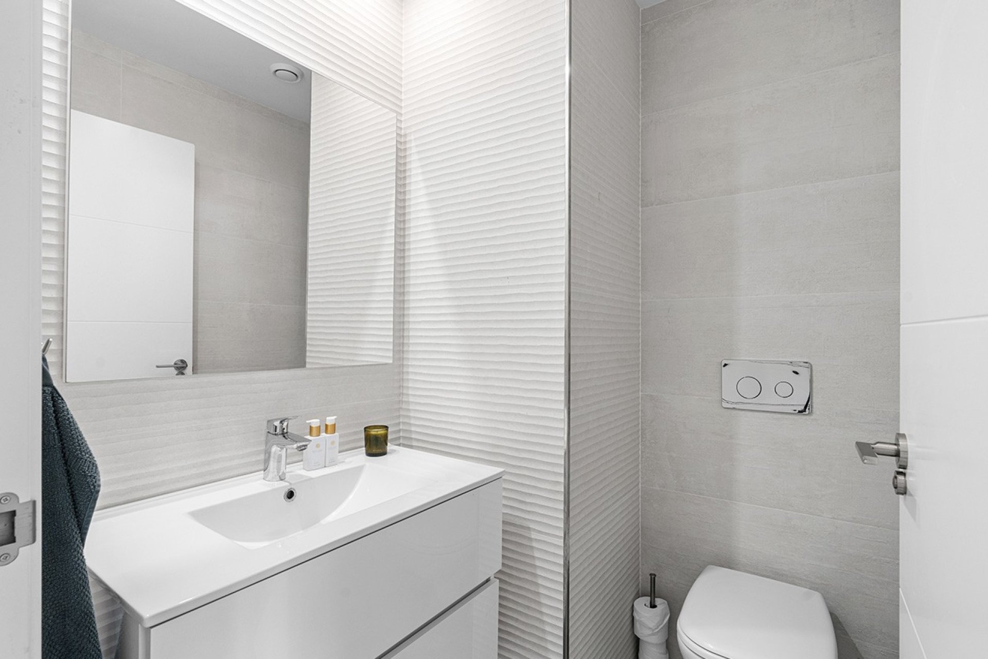 Reventa - Apartamento / piso -
Gran Alacant - Playa del Carabassí