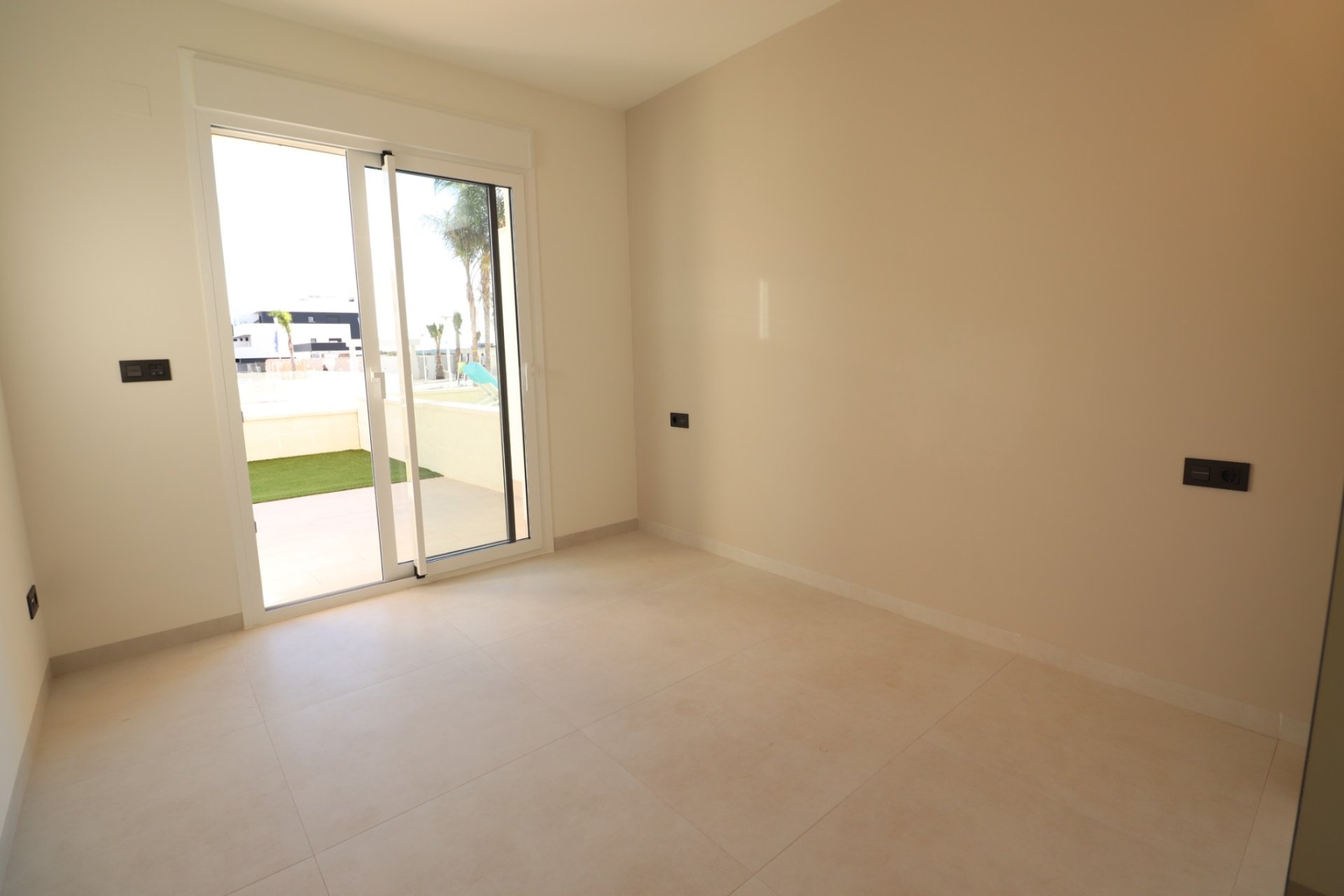 Reventa - Apartamento / piso -
Guardamar del Segura - El Raso