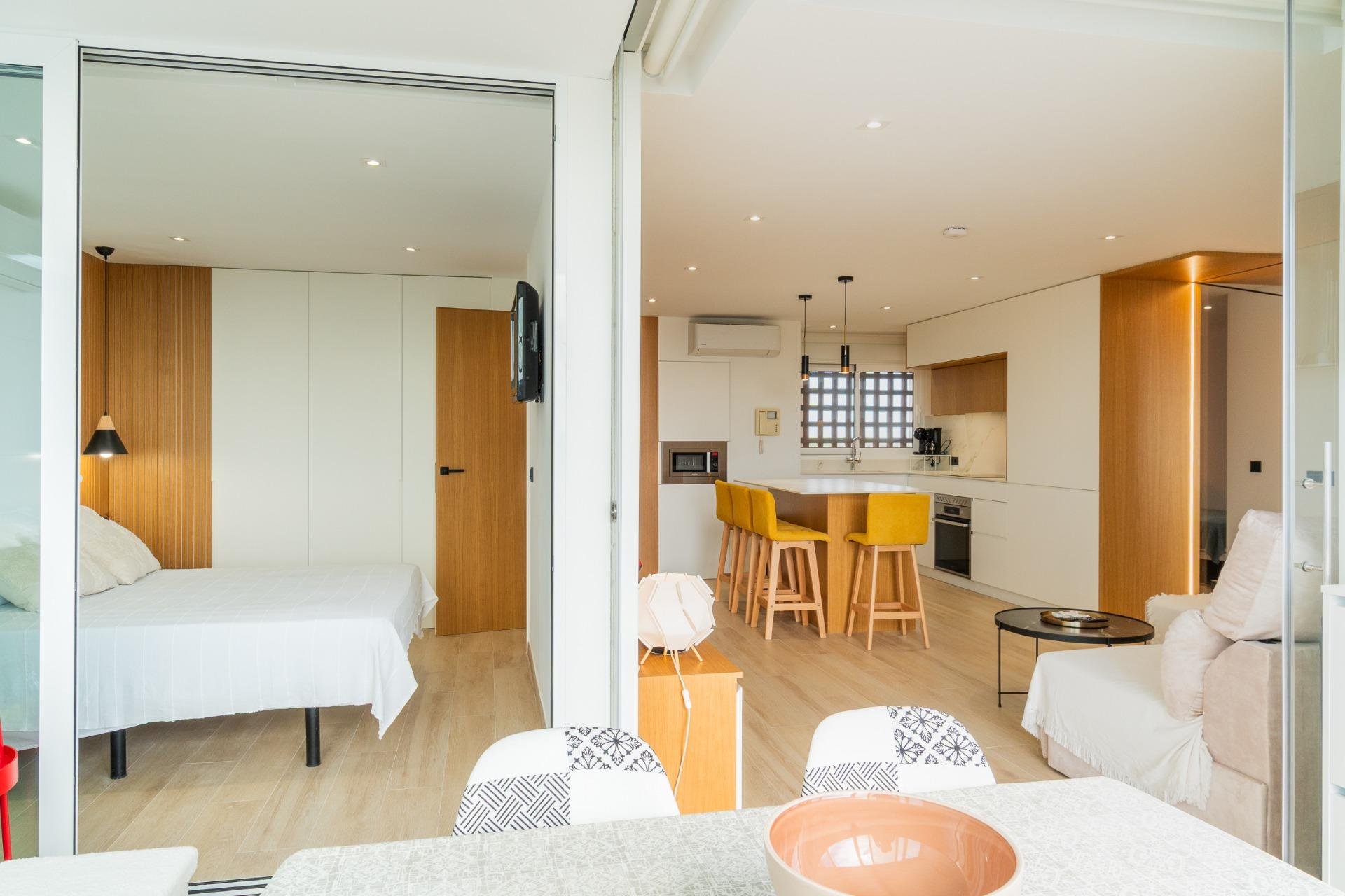 Reventa - Apartamento / piso -
Guardamar del Segura - Puerto Deportivo