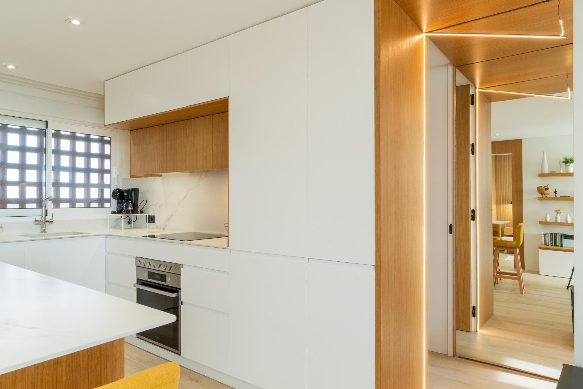 Reventa - Apartamento / piso -
Guardamar del Segura - Puerto Deportivo