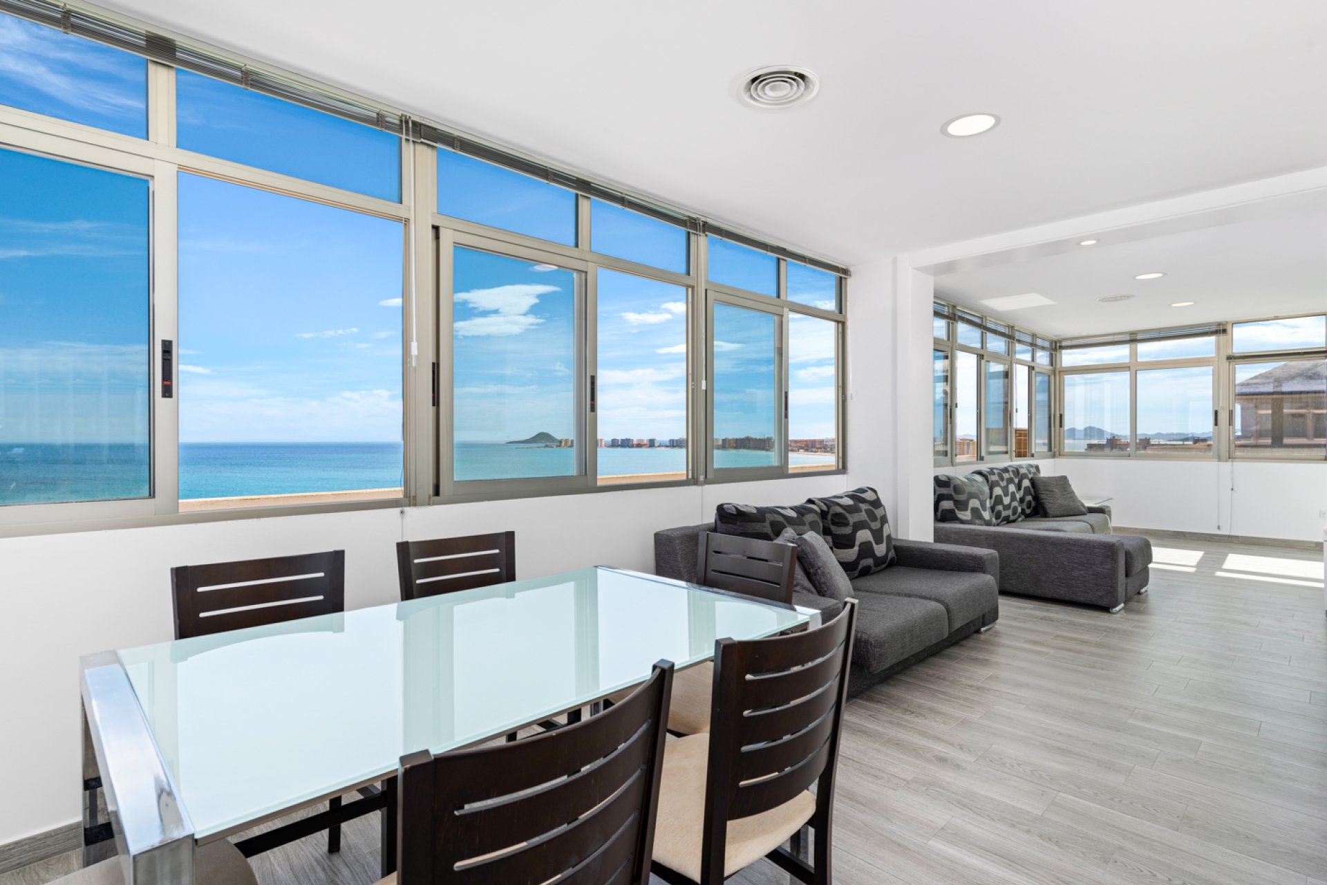 Reventa - Apartamento / piso -
La Manga del Mar Menor - Playa del Pudrimel