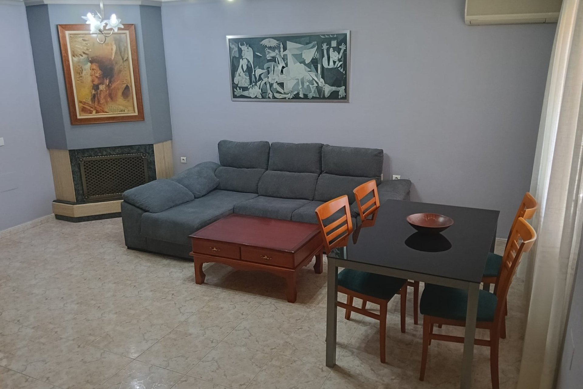 Reventa - Apartamento / piso -
Los Montesinos - Centro