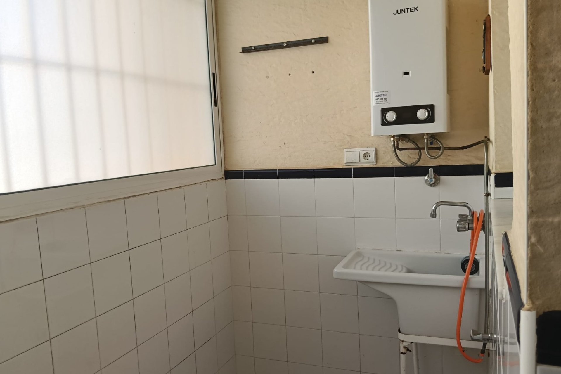 Reventa - Apartamento / piso -
Los Montesinos - Centro