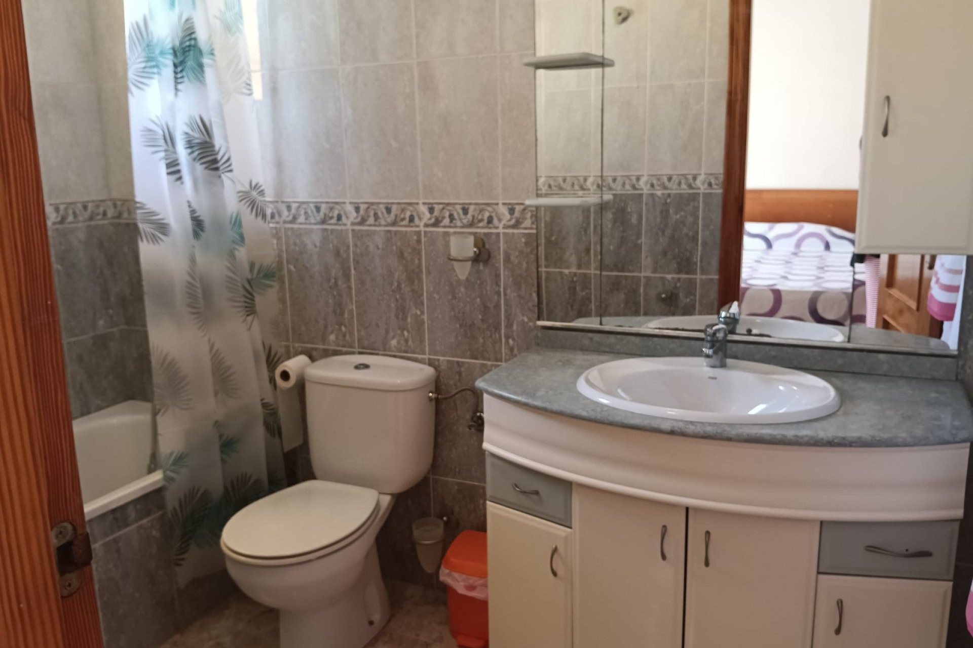 Reventa - Apartamento / piso -
Los Montesinos - Centro
