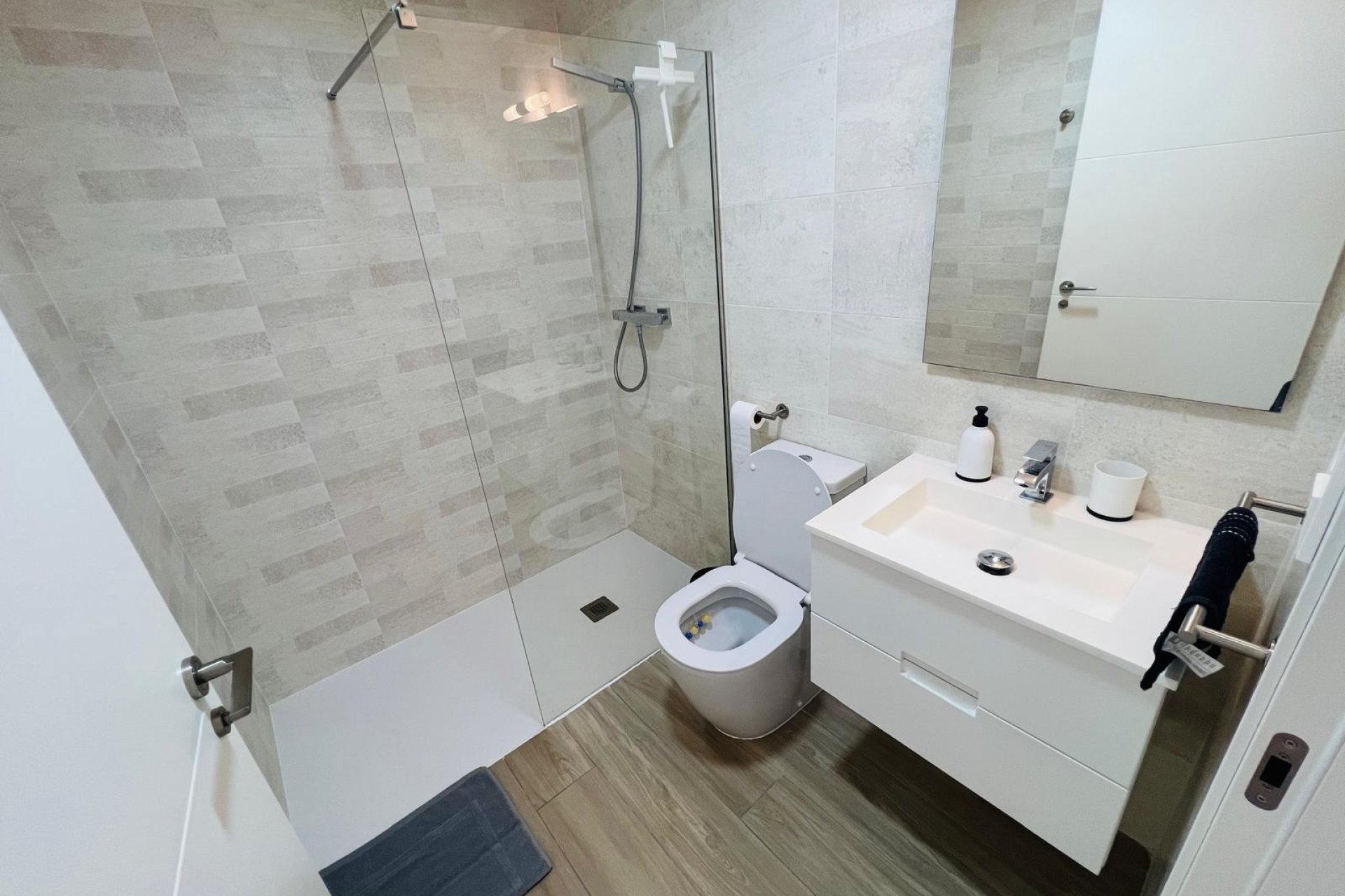 Reventa - Apartamento / piso -
Los Montesinos - Entre Naranjos / Vistabella Golf