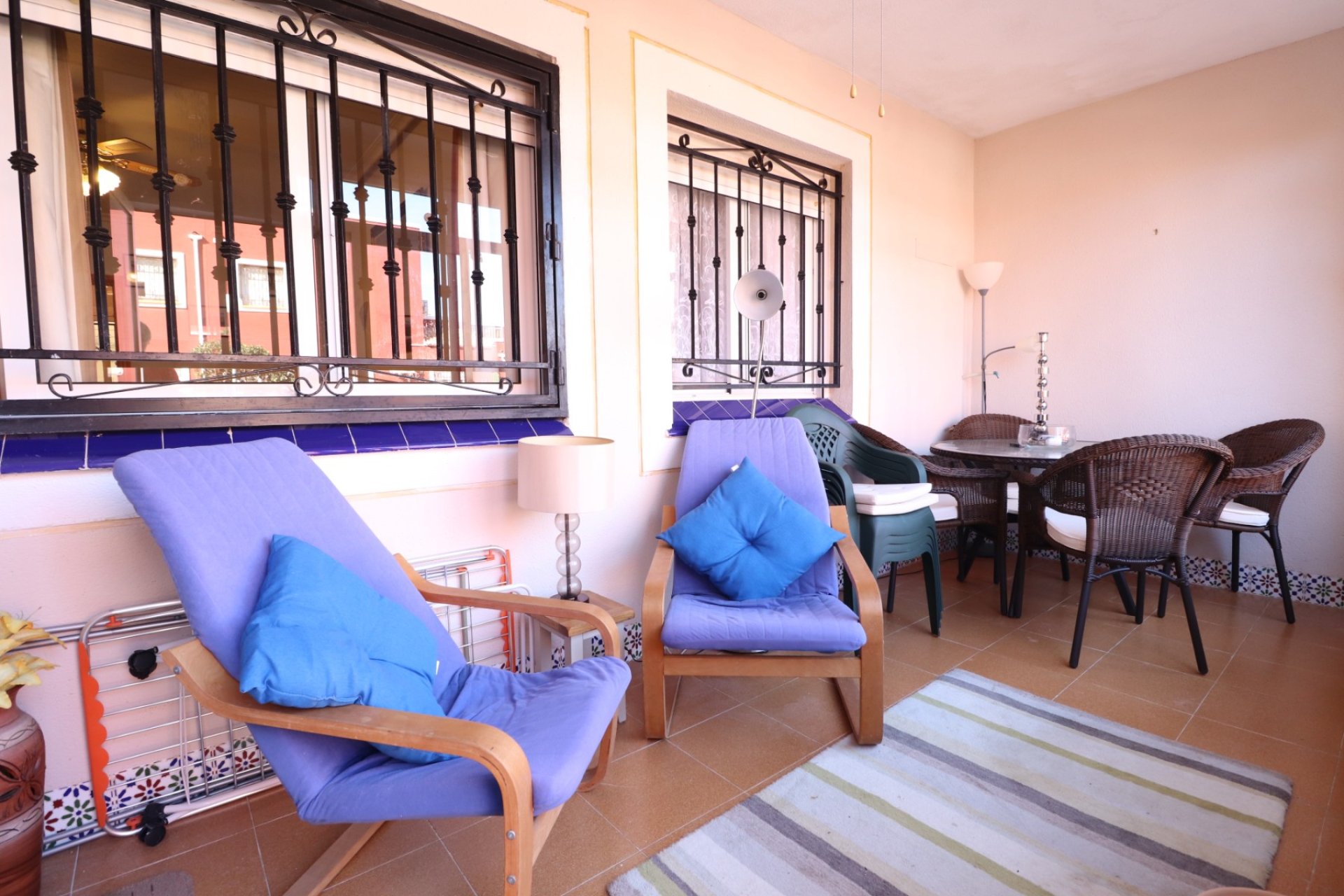 Reventa - Apartamento / piso -
Los Montesinos - La Herrada