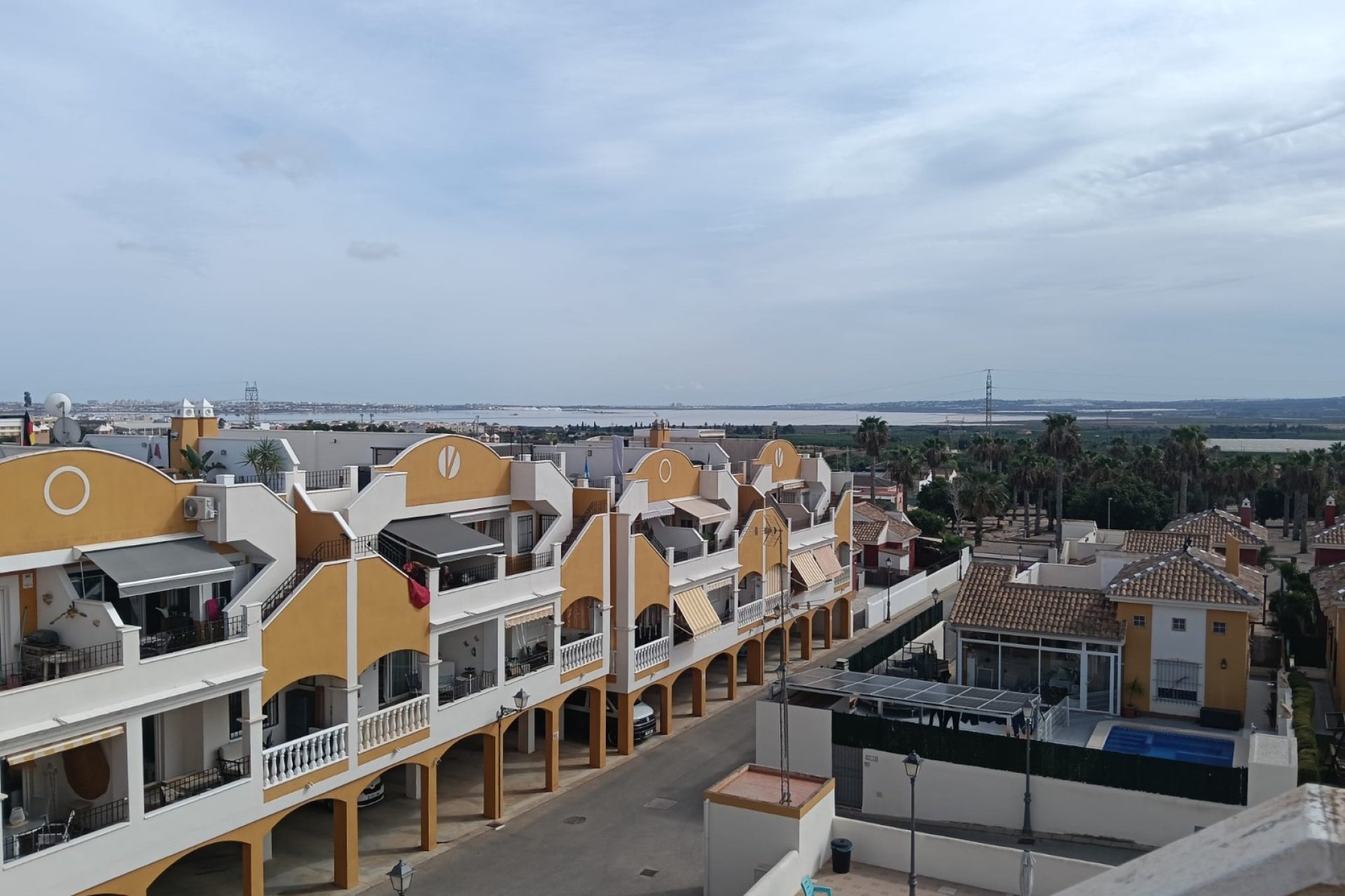 Reventa - Apartamento / piso -
Los Montesinos - Montesol Villas